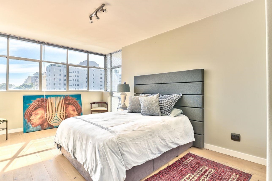 To Let 3 Bedroom Property for Rent in Sea Point Western Cape